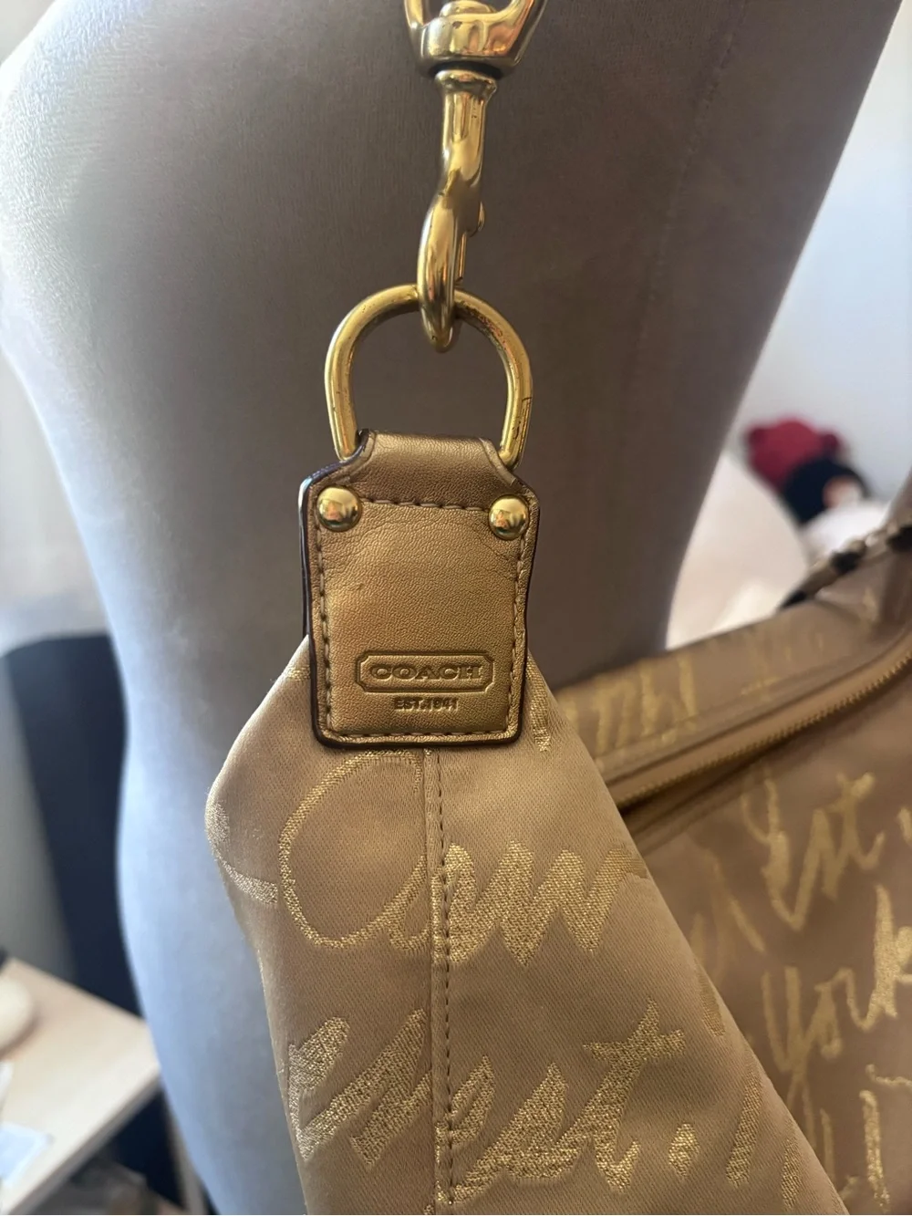 Coach poppy signature